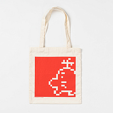 画像ギャラリー No.009のサムネイル画像 / 「MOTHER」のロゴTシャツが登場。公式トリビュートコミックとどせいさんのコットンバッグの先行発売日と同じ6月12日から取り扱い