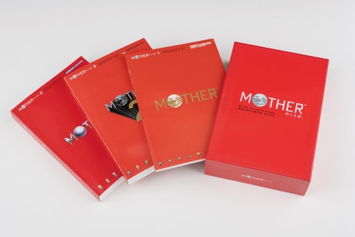 画像ギャラリー No.002のサムネイル画像 / 「MOTHERのことば。」の発売日が12月25日に決定。12月14日より開催の“MOTHERのことばとおみせ。展”とほぼ日ストアでは先行販売を実施