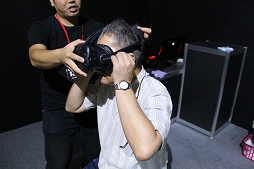 画像ギャラリー No.004のサムネイル画像 / ［TGS 2016］「DOOM」のVR版を体験プレイ。苛烈な攻撃をヒラリとかわして，クリーチャーどもを粉砕してみた