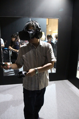画像ギャラリー No.007のサムネイル画像 / ［TGS 2016］「DOOM」のVR版を体験プレイ。苛烈な攻撃をヒラリとかわして，クリーチャーどもを粉砕してみた