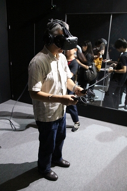 画像ギャラリー No.008のサムネイル画像 / ［TGS 2016］「DOOM」のVR版を体験プレイ。苛烈な攻撃をヒラリとかわして，クリーチャーどもを粉砕してみた