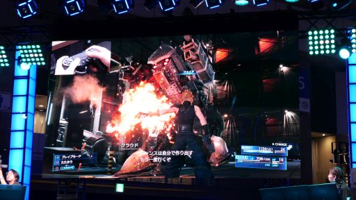 画像ギャラリー No.006のサムネイル画像 / ［TGS 2019］スクワットや召喚獣との共闘シーンがお披露目された「FINAL FANTASY VII REMAKE」ステージイベントをレポート