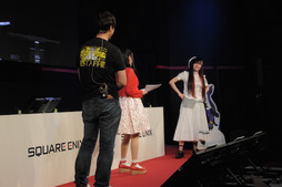 画像ギャラリー No.004のサムネイル画像 / ［TGS 2016］「WORLD OF FINAL FANTASY」のステージイベントをレポート。竹達彩奈さんと喜多村英梨さんが収録秘話を披露し，ゲームで激突!?