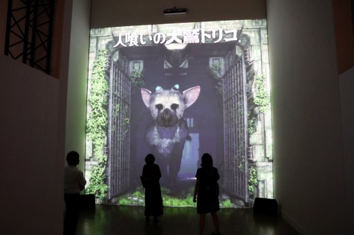 画像ギャラリー No.006のサムネイル画像 / 開催中の「第21回 文化庁メディア芸術祭作品展」会場で，エンターテインメント部門の大賞を受賞した「人喰いの大鷲トリコ」の上田文人氏に感想を聞いた
