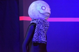 画像ギャラリー No.002のサムネイル画像 / ［TGS 2016］「NieR：Automata」のステージイベントをレポート。体験版配信や限定版の発表，ゲーム初心者でも楽しめる「オートモード」の実機プレイも