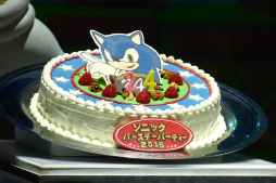 画像ギャラリー No.018のサムネイル画像 / ソニック誕生24周年を祝う「ソニック バースデーパーティー 2015」が開催。最新作「ファイアー&アイス」発表やライブで盛り上がったイベントをレポート