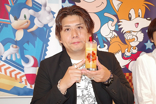 画像ギャラリー No.026のサムネイル画像 / 本日オープンした「ソニック25周年カフェ」の試食会をレポート。生誕25周年を迎える「ソニック」シリーズがスイーツパラダイスとコラボ