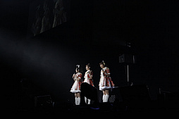 画像ギャラリー No.030のサムネイル画像 / シンデレラガールズのライブイベント，「THE IDOLM@STER CINDERELLA GIRLS 4thLIVE TriCastle Story」，神戸公演の模様をレポート。連日のサプライズゲストに会場は興奮のるつぼ