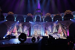 画像ギャラリー No.038のサムネイル画像 / シンデレラガールズのライブイベント，「THE IDOLM@STER CINDERELLA GIRLS 4thLIVE TriCastle Story」，神戸公演の模様をレポート。連日のサプライズゲストに会場は興奮のるつぼ