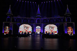 画像ギャラリー No.100のサムネイル画像 / シンデレラガールズのライブイベント，「THE IDOLM@STER CINDERELLA GIRLS 4thLIVE TriCastle Story」，神戸公演の模様をレポート。連日のサプライズゲストに会場は興奮のるつぼ