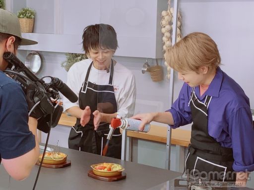 画像ギャラリー No.010のサムネイル画像 / 「あんスタ!!」CAFE CINNAMON ニキズキッチン第6回収録現場に潜入レポート。山口智広さん&伊藤マサミさんがグラタンを作る!