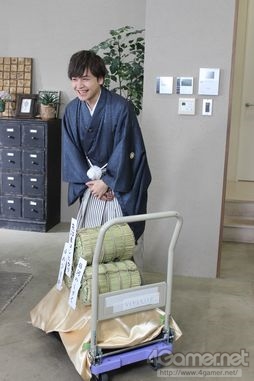 画像ギャラリー No.025のサムネイル画像 / 「あんスタ!!」配信番組「CAFE CINNAMON ニキズキッチン」第7回収録現場に潜入レポート。餅つき&おもちピザに挑戦!