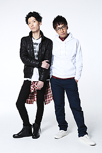 画像ギャラリー No.011のサムネイル画像 / 「ドラゴンクエストビルダーズ」と2人組ダンスユニット「エグスプロージョン」がコラボ。動画「踊る説明書」シリーズの第1弾が本日公開