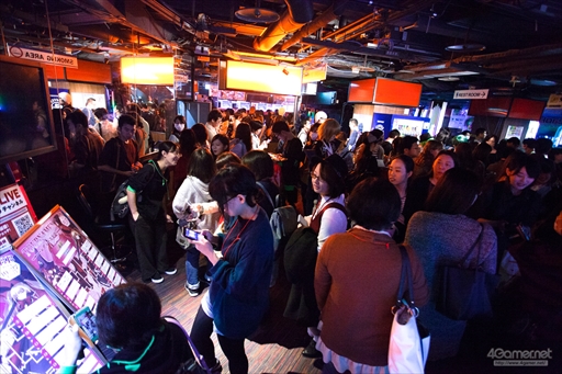 画像ギャラリー No.003のサムネイル画像 / アークシステムワークス「HALLOWEEN PARTY」が今年も開催。森Pも駆けつけ，大いに盛り上がった「BLAZBLUE DAY」フォトレポート
