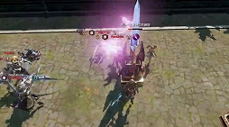 画像ギャラリー No.015のサムネイル画像 / スマホ向けMMORPG「リネージュ2 レボリューション」のイベントで注目コンテンツとなる“要塞戦”に参加。こーすけさん,まさか君主の才能アリ?