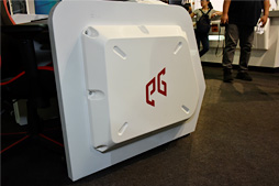 画像ギャラリー No.014のサムネイル画像 / ［COMPUTEX］「eスポーツカフェ組み立てキット，売ります」。ゲームデバイスのEpicGearが一風変わったビジネスの開始を宣言