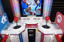画像ギャラリー No.004のサムネイル画像 / 「マリオ&ソニック AT リオオリンピック アーケード エディション(仮称)」のロケテストが実施中。体感型筐体でダイナミックにプレイできる