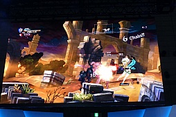 画像ギャラリー No.011のサムネイル画像 / ［TGS 2015］「オーディンスフィア レイヴスラシル」のステージをレポート。イソッチさんとマフィア梶田氏が出張MCを担当し，コスプレ占い師の渚さんも登場