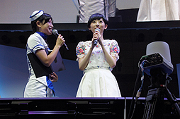 画像ギャラリー No.003のサムネイル画像 /  ［TGS 2015］「チェインクロニクル」とのコラボ企画も発表された「ブレードアークス from シャイニングEX」ステージレポート