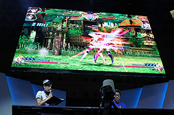 画像ギャラリー No.010のサムネイル画像 /  ［TGS 2015］「チェインクロニクル」とのコラボ企画も発表された「ブレードアークス from シャイニングEX」ステージレポート