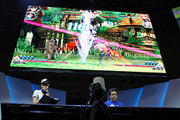 画像ギャラリー No.011のサムネイル画像 /  ［TGS 2015］「チェインクロニクル」とのコラボ企画も発表された「ブレードアークス from シャイニングEX」ステージレポート