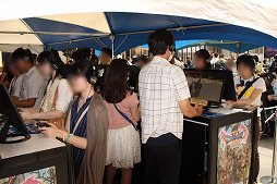 画像ギャラリー No.025のサムネイル画像 / 「ドラゴンクエストXI カウントダウンカーニバル」最後のスペシャルステージをレポート。ストーリーに絡む最新PVや,発売直前のコラボニュースが発表