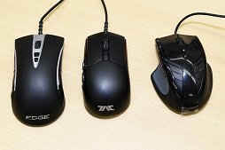 画像ギャラリー No.015のサムネイル画像 / HORI，「タクティカルアサルトコマンダー」シリーズの新製品3種を10月20日に発売。“半分に切ったゲームパッド”など特徴的な操作のデバイスが登場