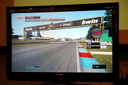 画像ギャラリー No.019のサムネイル画像 / 「MotoGP 15」のメディアブリーフィングが開催。元MotoGPレーシングライダーの中野真矢さんが，現役時代のデータでプレイを披露