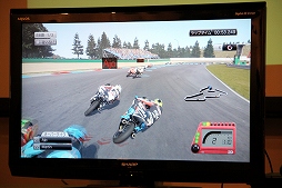 画像ギャラリー No.022のサムネイル画像 / 「MotoGP 15」のメディアブリーフィングが開催。元MotoGPレーシングライダーの中野真矢さんが，現役時代のデータでプレイを披露