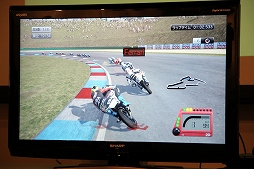 画像ギャラリー No.023のサムネイル画像 / 「MotoGP 15」のメディアブリーフィングが開催。元MotoGPレーシングライダーの中野真矢さんが，現役時代のデータでプレイを披露