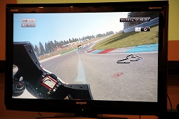 画像ギャラリー No.025のサムネイル画像 / 「MotoGP 15」のメディアブリーフィングが開催。元MotoGPレーシングライダーの中野真矢さんが，現役時代のデータでプレイを披露