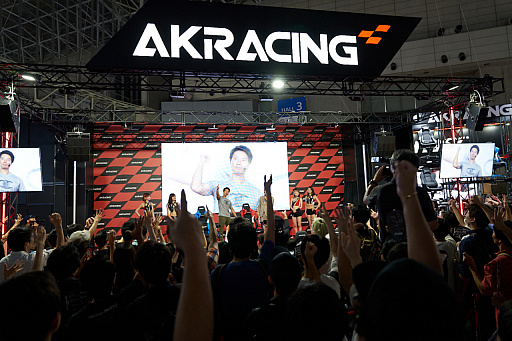 画像ギャラリー No.002のサムネイル画像 / ［TGS 2019］AKRacingブースステージレポート：ケイン・コスギの“筋肉”講座“は裏切らない”！
