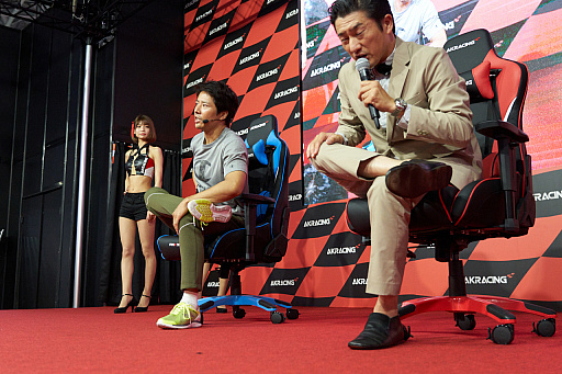 画像ギャラリー No.012のサムネイル画像 / ［TGS 2019］AKRacingブースステージレポート：ケイン・コスギの“筋肉”講座“は裏切らない”！