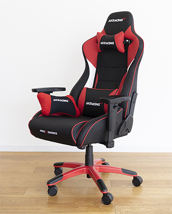 画像ギャラリー No.003のサムネイル画像 / オリジナルクッションが付属するAKRAcing公式ブックが発売