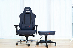 画像ギャラリー No.006のサムネイル画像 / 岡山デニムを使用したAKRacingのゲーマー向けチェアが販売中。置く場所を選ばない同商品の魅力を写真いっぱいでお届け【PR】