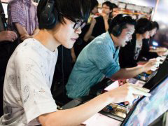 「LORD of VERMILION Re:3」全国大会への切符をかけた「OVER the LORD」東京予選フォトレポート。優勝は「YYT＋カニ」チームの手に