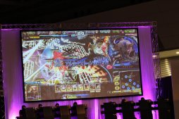 画像ギャラリー No.004のサムネイル画像 / 「LoV」シリーズのファンイベント「OVER the LORDサマーフェスティバル」が開催。公式大会決勝やトークイベントなど，盛りだくさんだった1日をレポート