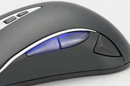 画像ギャラリー No.011のサムネイル画像 / 「EDGE 101」レビュー前編。HORI初のPCゲーマー向けマウス，その外観と握りやすさをチェックする