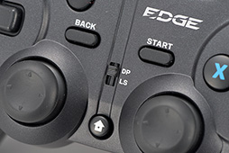 画像ギャラリー No.014のサムネイル画像 / HORIのPC用ゲームパッド「EDGE 301」は，「Xbox 360 Controller」を置き換える新標準になれるか
