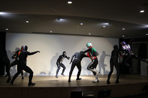 画像ギャラリー No.005のサムネイル画像 / 「仮面ライダー バトライド・ウォー創生」のプレミアム発表会が開催。藤岡 弘、さん達3名の仮面ライダーが登壇した会場の模様をレポート