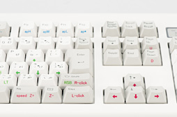 画像ギャラリー No.047のサムネイル画像 / アナログ入力に対応するREALFORCEキーボードの試作機を，4Gamerライター陣がよってたかってテストしてみた