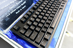 画像ギャラリー No.010のサムネイル画像 / ［COMPUTEX］東プレがゲーマー向けキーボード「REALFORCE RGB」を展示。キーごとのアクチュエーションポイント設定機能付きで年内にも発売予定