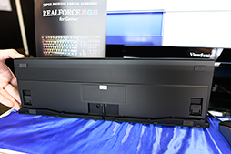 画像ギャラリー No.011のサムネイル画像 / ［COMPUTEX］東プレがゲーマー向けキーボード「REALFORCE RGB」を展示。キーごとのアクチュエーションポイント設定機能付きで年内にも発売予定