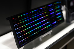 画像ギャラリー No.015のサムネイル画像 / ［TGS 2016］東プレ製ゲーマー向けキーボード「REALFORCE RGB」，その詳細が明らかに。「年内に税込約2万8000円前後で発売」もほぼ決定