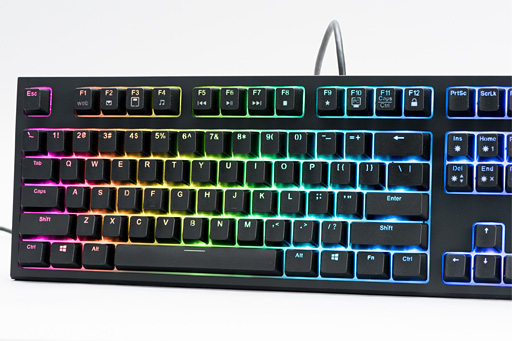画像ギャラリー No.005のサムネイル画像 / 「REALFORCE RGB」レビュー。世界初,「キー入力がオンになる深さを変更できる機能」付きのゲーマー向け静電容量式キーボードは買いなのか