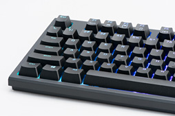 画像ギャラリー No.026のサムネイル画像 / 「REALFORCE RGB」レビュー。世界初,「キー入力がオンになる深さを変更できる機能」付きのゲーマー向け静電容量式キーボードは買いなのか