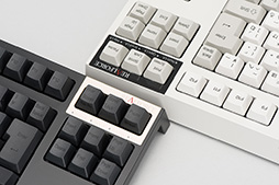 画像ギャラリー No.016のサムネイル画像 / 東プレ，第2世代REALFORCEの10キーレスタイプ「REALFORCE TKL」4モデル8製品を3月14日に発売