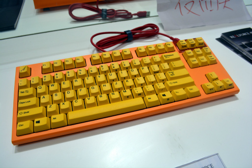 画像ギャラリー No.010のサムネイル画像 / ［CJ2019］東プレがコラボ仕様の「REALFORCE」を出展。まさかの「ハローキティ」デザインに