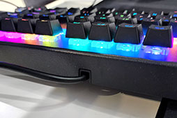 画像ギャラリー No.005のサムネイル画像 / ［TGS2022］東プレがゲーマー向け新型REALFORCEキーボードを披露。伝統の静電容量無接点式スイッチにフローティングデザインを組み合わせる