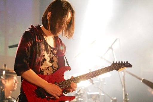 画像ギャラリー No.007のサムネイル画像 / 重低音サウンドが観客を大熱狂させた「Rock on 2Night GUILTY GEAR LIVE 2016」レポート。東京会場の模様を写真多めでお届け
